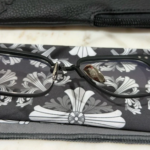 Chrome Hearts Vertical Smile II Black/Silver Glasses